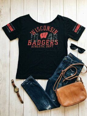 Wisconsin Badgers | Black Short-Sleeve Top or T-shirt | Sz Ladies L